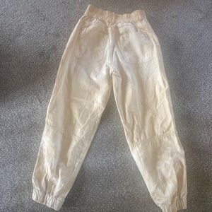 URBAN OUTFITTERS CARGO PANTS SIZE SMALL
